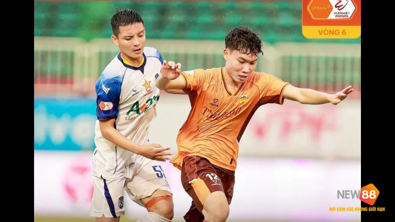 Cầu thủ U20 Mexico vượt qua cầu thủ U20 Ma Rốc trong trận đấu bóng đá Cầu thủ U20 Mexico vượt qua cầu thủ U20 Ma Rốc trong trận đấu bóng đá